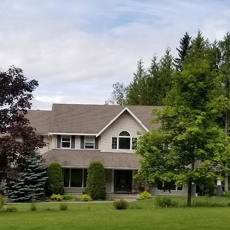 Silver Star Bed And Breakfast Vernon Bagian luar foto
